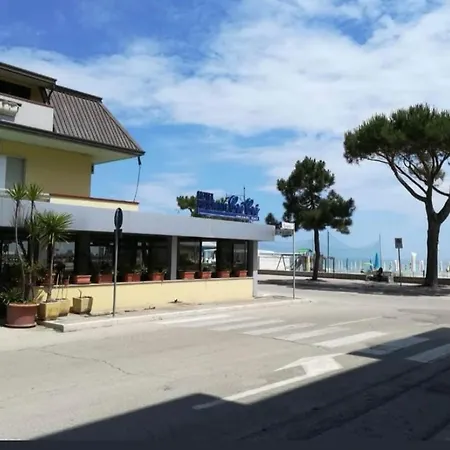 Hotel Cri Cri - Fronte