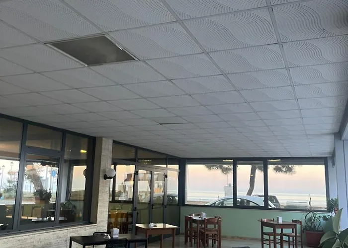 Cri Cri - Fronte Hotel Silvi Marina